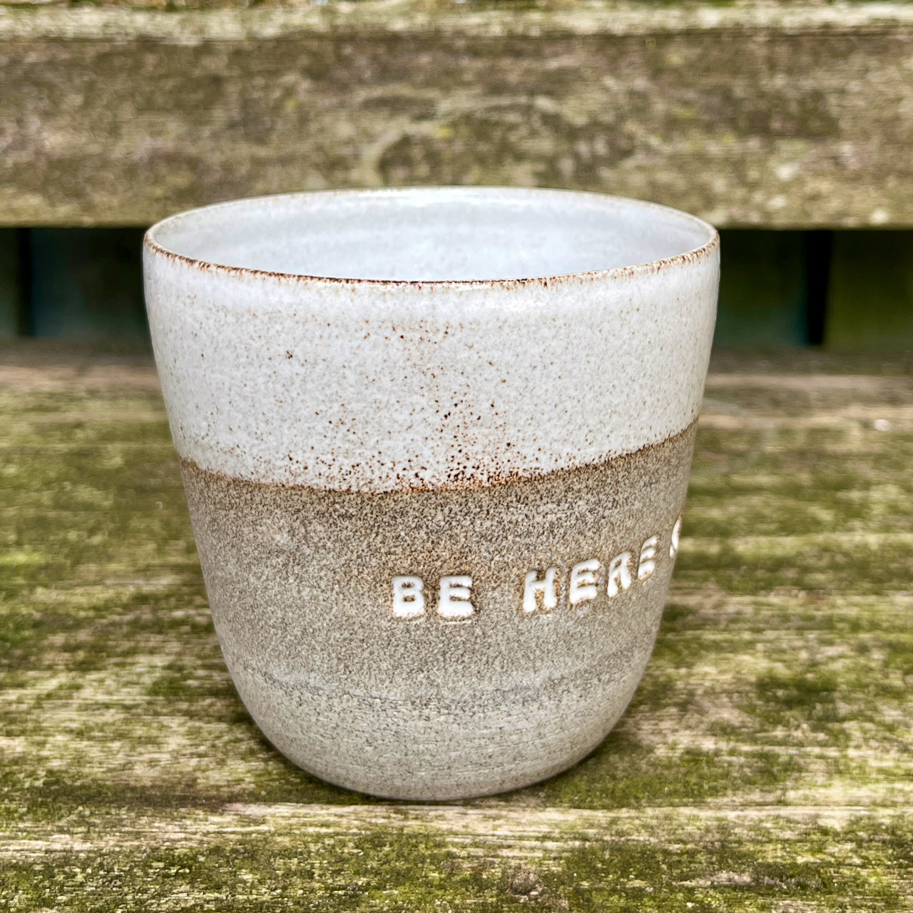 Becher "Be HERE NOW"