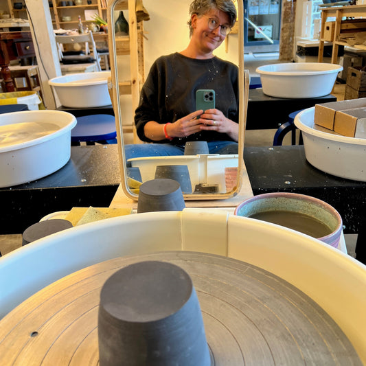 Offene Werkstatt Spezial "Schwarzer Ton"/ Open Studio Special:  "Black Monday"