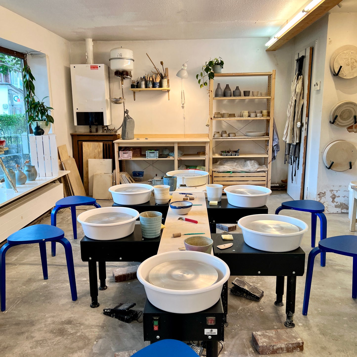 NEU! 6-Wochen-Fortgeschrittenen-Kurs an der Töpferscheibe, Start: Mi, 15.10.2025 um 18:00 Uhr
