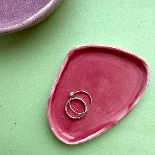 Töpferkurs in Aufbautechnik Thema: Schmuckschalen, Ringhalter und Perlen am 11.01.2026 von 16 - 18.30 Uhr